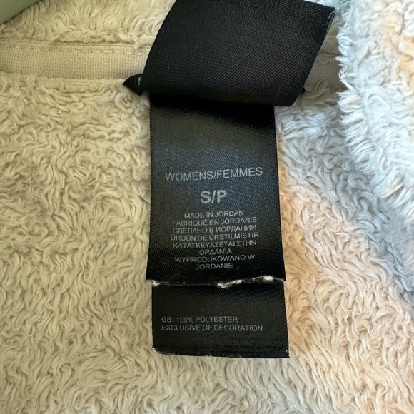 The North Face fleece Jacket women’s small fuzzy soft - Picture 7 of 9